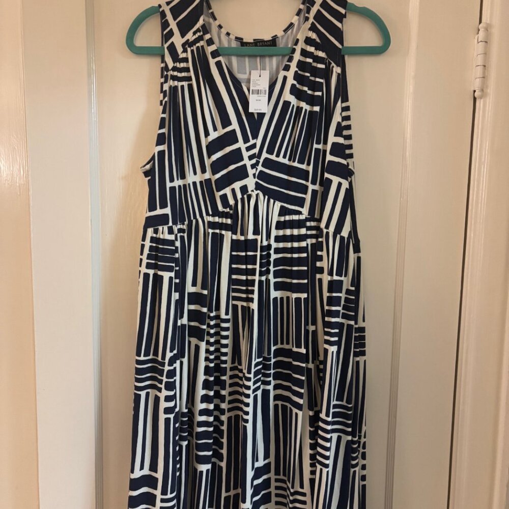 LANE BRYANT Navy/Cream V-Neck Easy Swing Dress in 18/20 - Picture 3 of 6